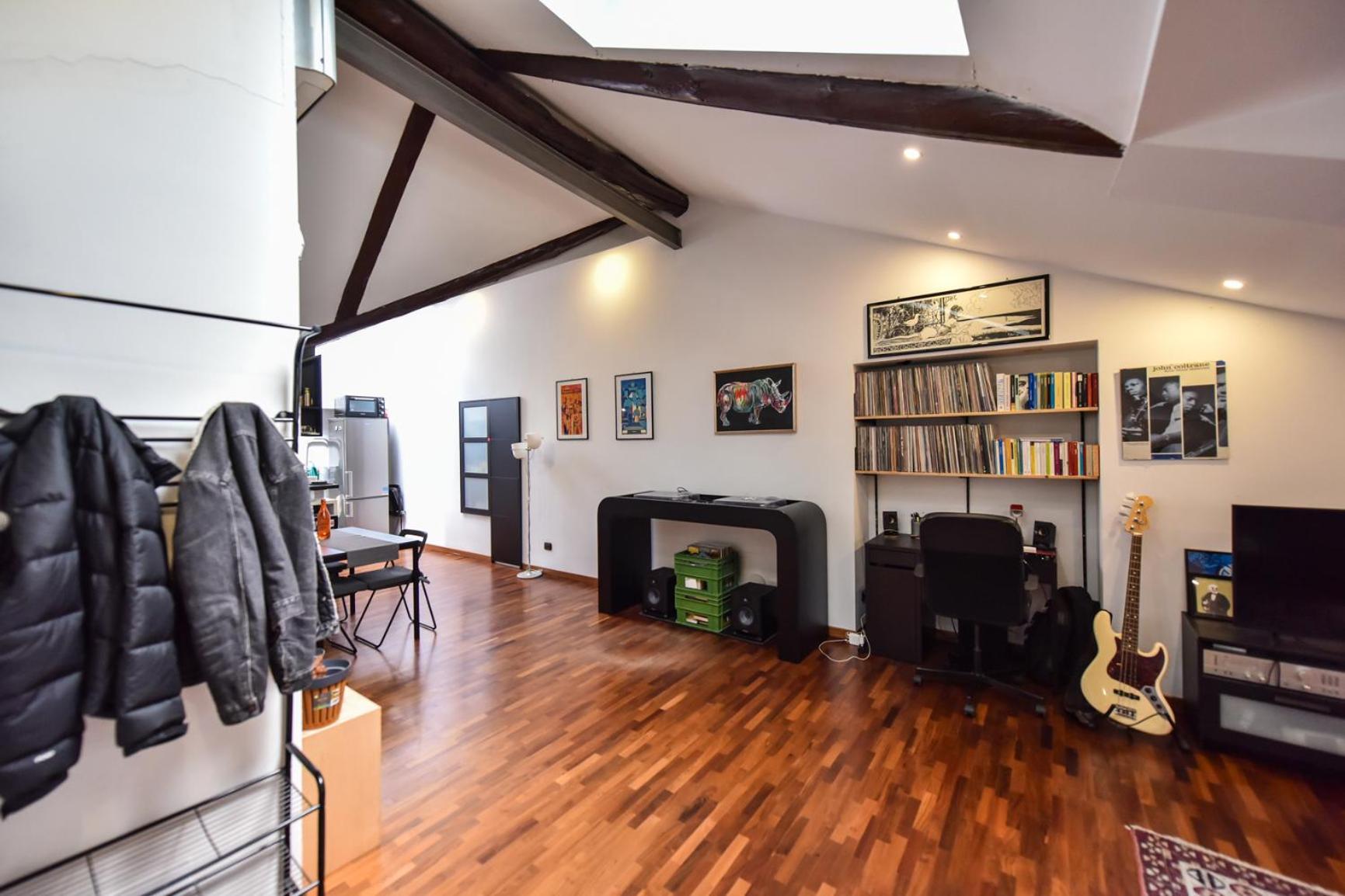 Modern Apartment Piazza Statuto Porta Susa Fs 都灵 外观 照片